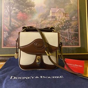 Dooney & Bourke Vintage Square Carrier 3 Way Bag NWT ! Bone,Chocolate All Papers